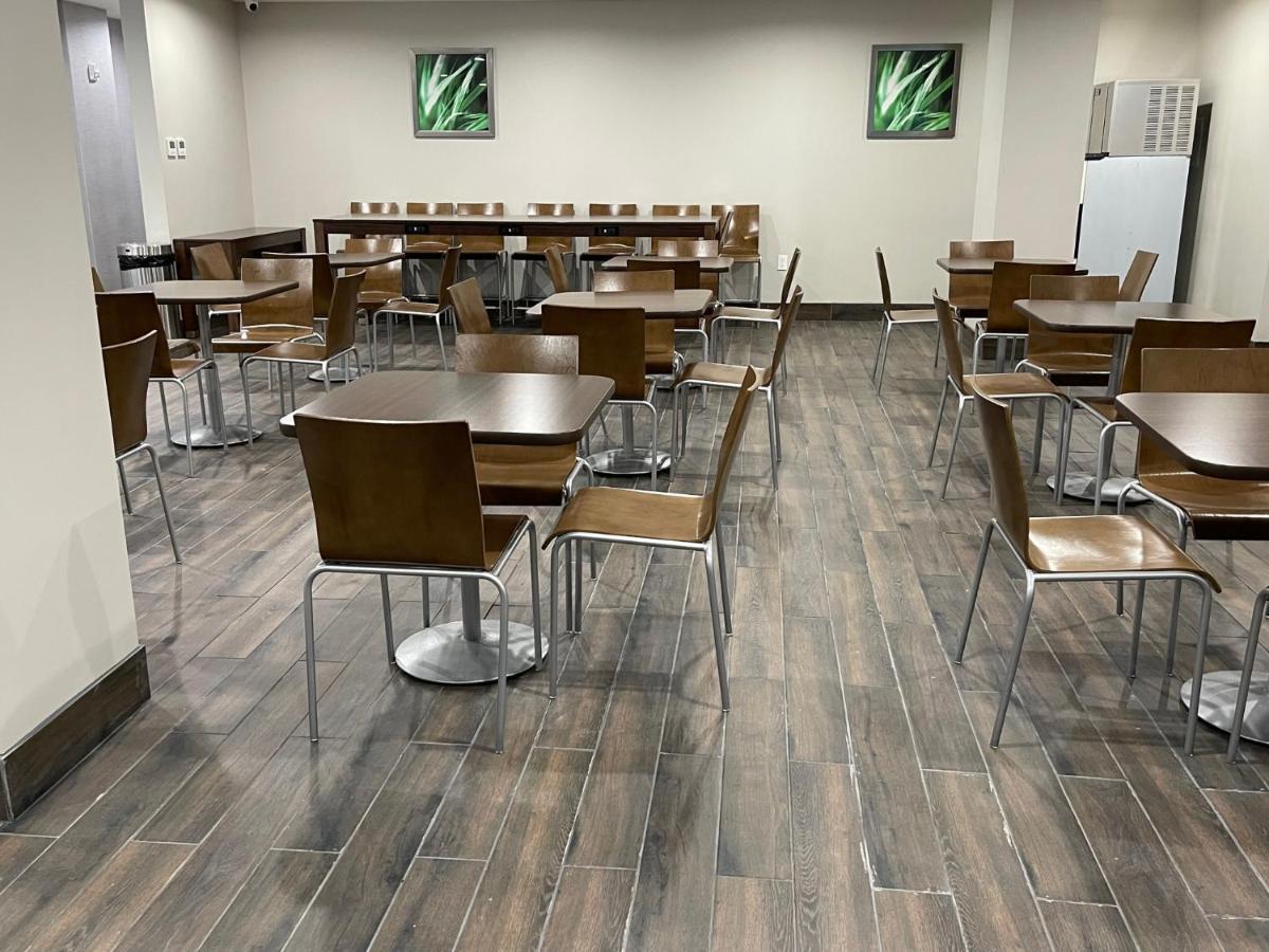 Days Inn By Wyndham Bronx Nyc نيو يورك المظهر الخارجي الصورة