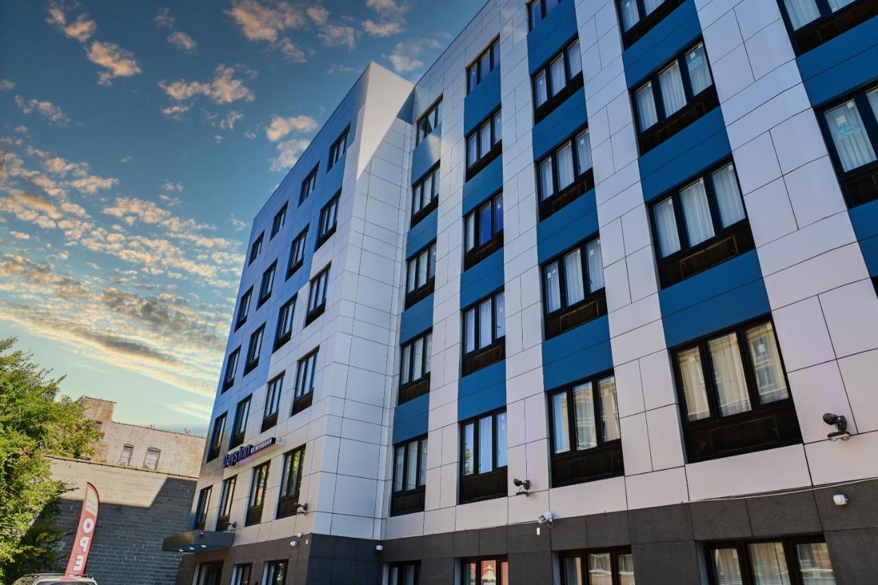 Days Inn By Wyndham Bronx Nyc نيو يورك المظهر الخارجي الصورة