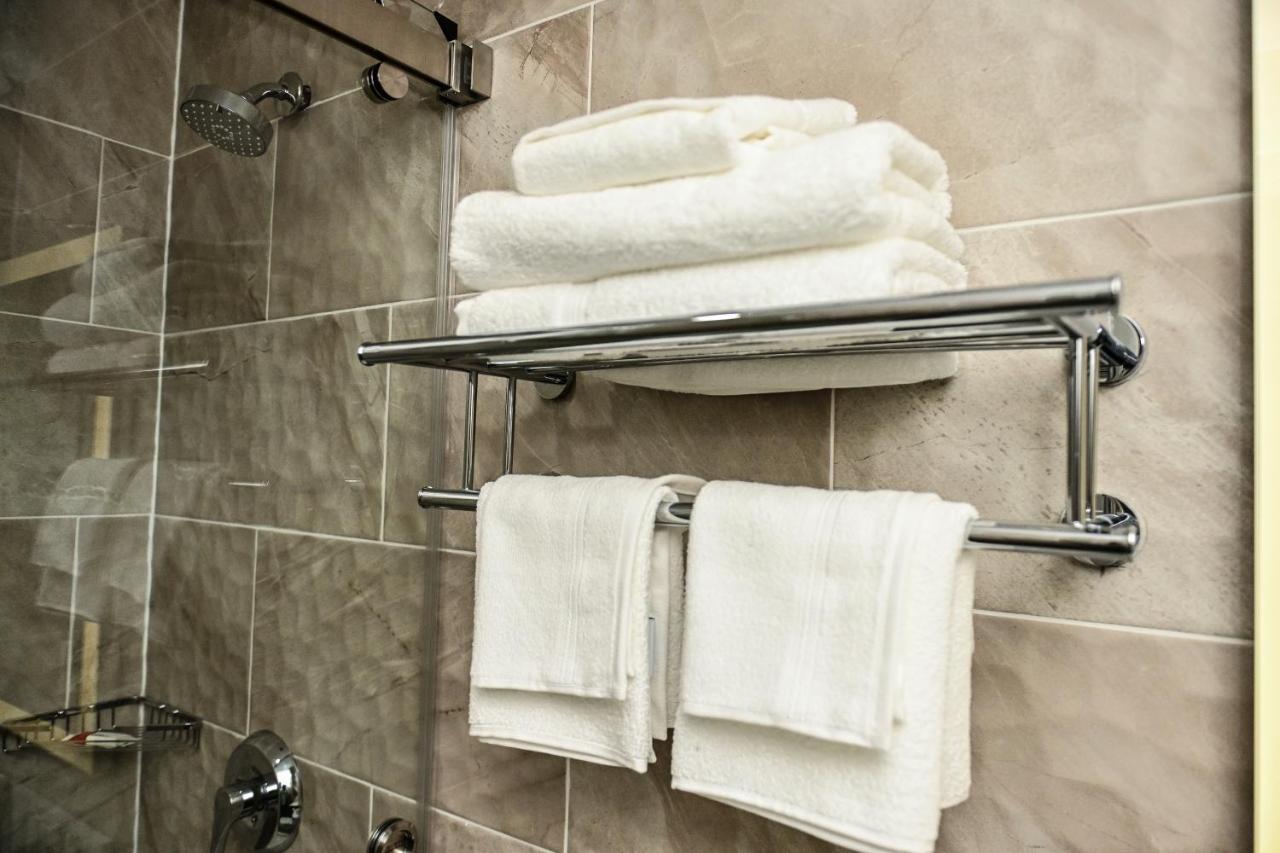 Days Inn By Wyndham Bronx Nyc نيو يورك المظهر الخارجي الصورة