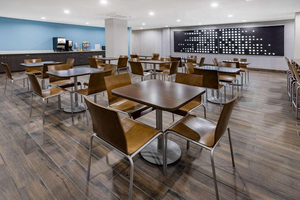 Days Inn By Wyndham Bronx Nyc نيو يورك المرافق الصورة